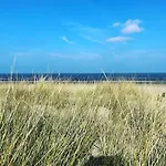 Satori Near The Dunes & The 아파트 잔드보르트